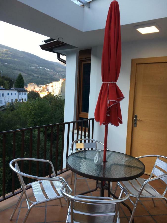 Narcea Turismo Real Lejlighed Cangas De Narcea Eksteriør billede