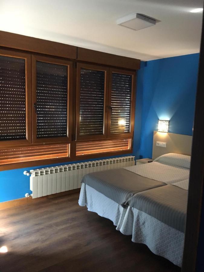 Narcea Turismo Real Lejlighed Cangas De Narcea Eksteriør billede